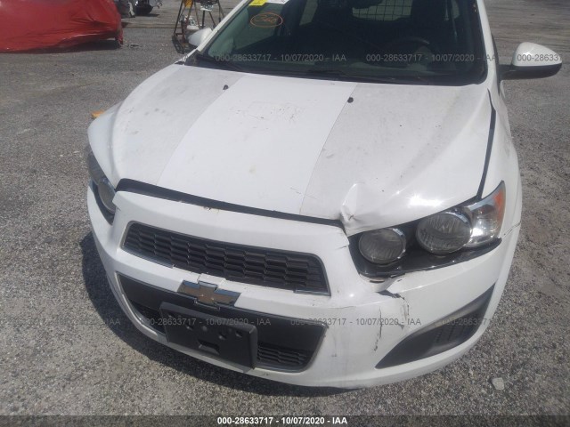 Photo 5 VIN: 1G1JA6SHXE4204854 - CHEVROLET SONIC 