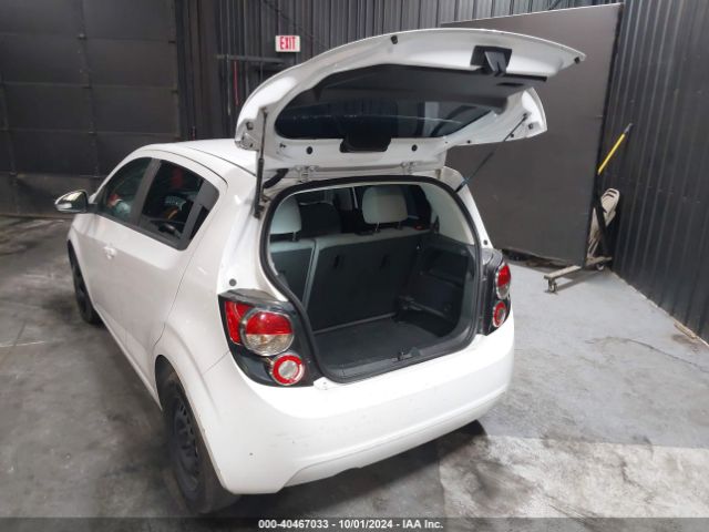 Photo 2 VIN: 1G1JA6SHXF4131521 - CHEVROLET SONIC 