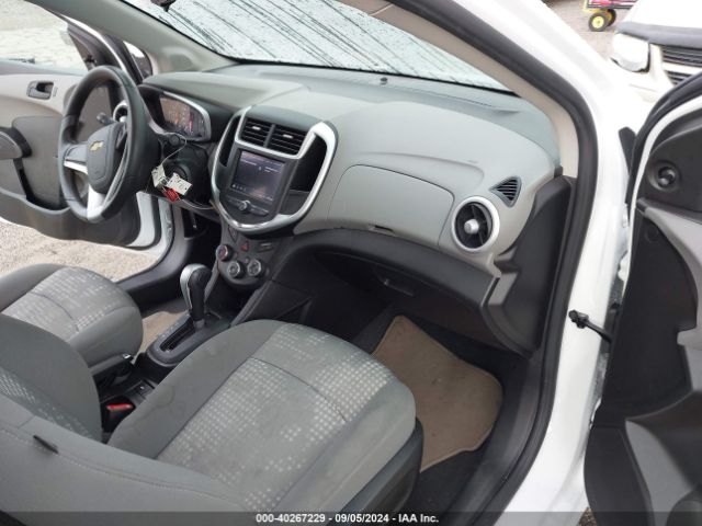 Photo 4 VIN: 1G1JB5SB1L4143152 - CHEVROLET SONIC 