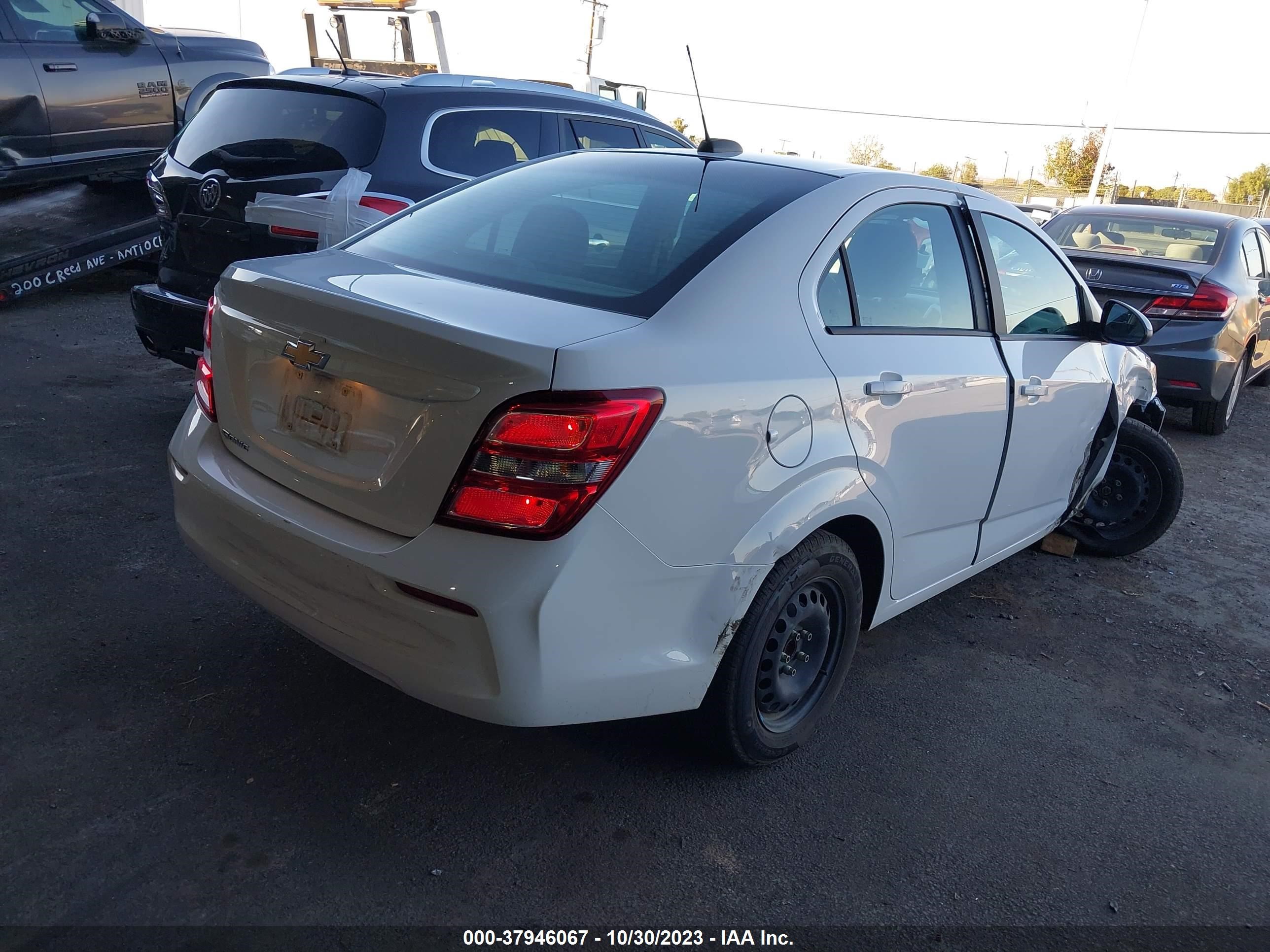 Photo 3 VIN: 1G1JB5SB7L4140384 - CHEVROLET SONIC 