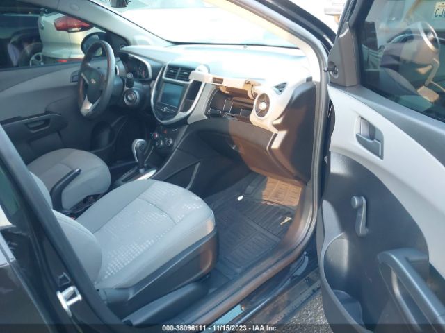 Photo 4 VIN: 1G1JB5SG3H4100726 - CHEVROLET SONIC 