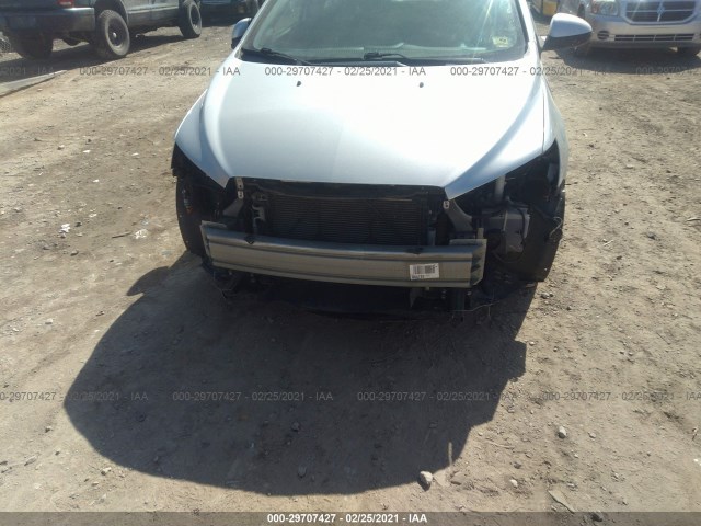 Photo 5 VIN: 1G1JB5SH0C4153465 - CHEVROLET SONIC 