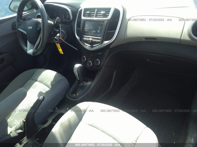 Photo 4 VIN: 1G1JB5SH1H4153630 - CHEVROLET SONIC 