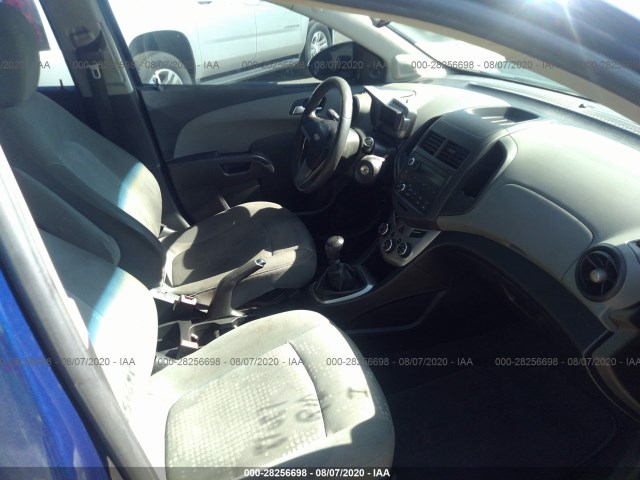 Photo 4 VIN: 1G1JB5SH2D4156854 - CHEVROLET SONIC 