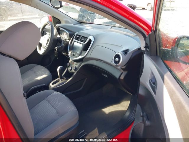 Photo 4 VIN: 1G1JB5SH2H4144872 - CHEVROLET SONIC 