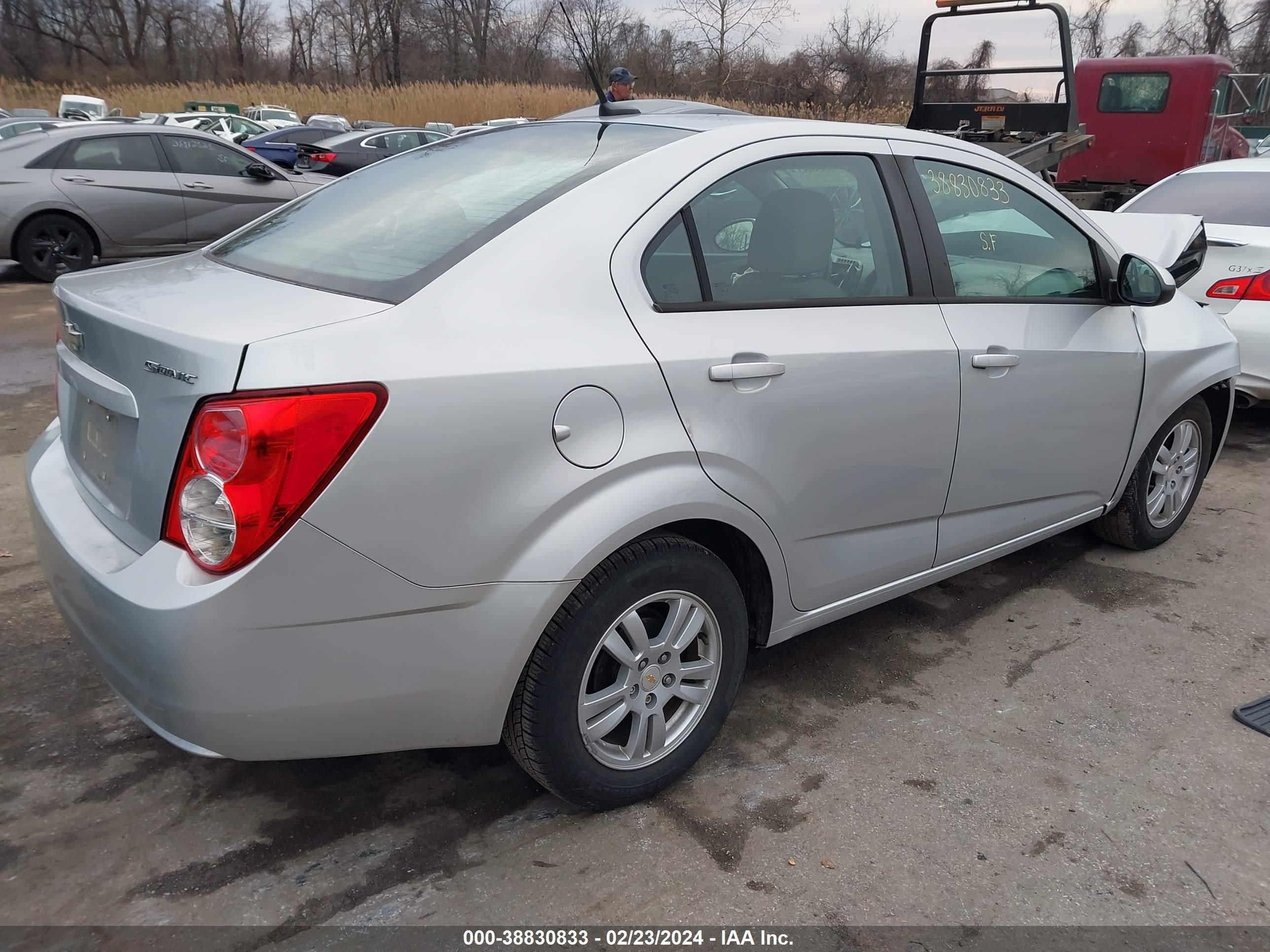 Photo 3 VIN: 1G1JB5SH3C4171541 - CHEVROLET SONIC 