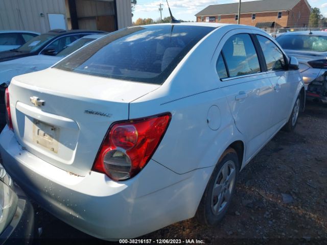 Photo 3 VIN: 1G1JB5SH3D4240665 - CHEVROLET SONIC 