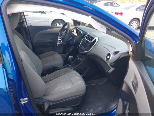 Photo 4 VIN: 1G1JB5SH4J4112902 - CHEVROLET SONIC 