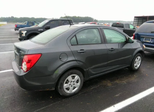 Photo 3 VIN: 1G1JB5SH5D4105896 - CHEVROLET SONIC 