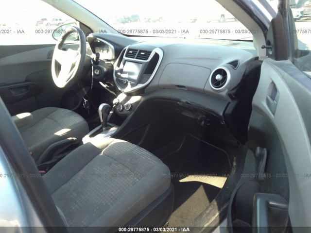 Photo 4 VIN: 1G1JB5SH5H4101000 - CHEVROLET SONIC 