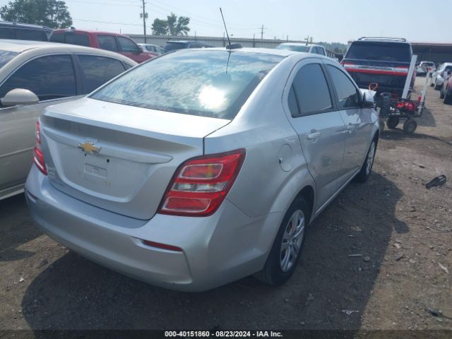 Photo 3 VIN: 1G1JB5SH6H4111034 - CHEVROLET SONIC 