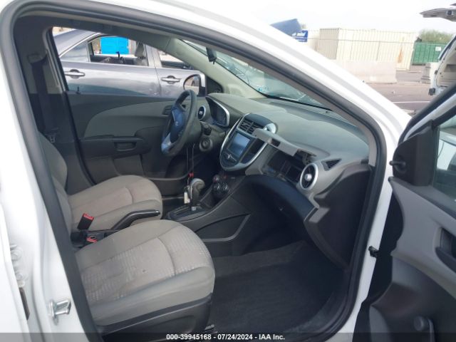 Photo 4 VIN: 1G1JB5SH7H4132281 - CHEVROLET SONIC 