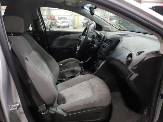 Photo 4 VIN: 1G1JB5SH9D4133250 - CHEVROLET SONIC LS 