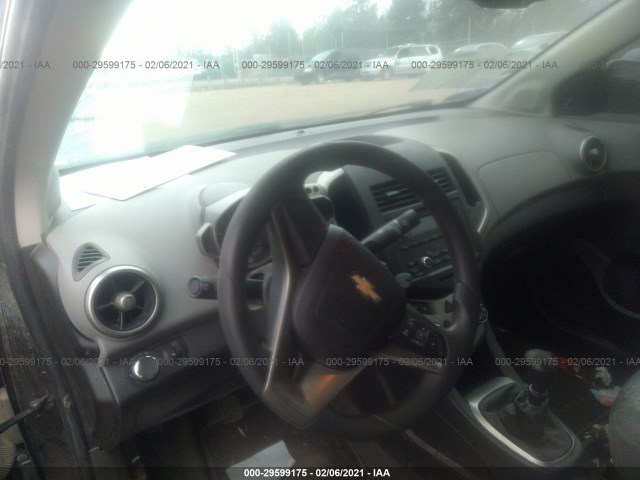 Photo 4 VIN: 1G1JB5SH9G4131809 - CHEVROLET SONIC 