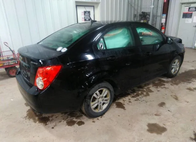 Photo 3 VIN: 1G1JB5SHXC4132932 - CHEVROLET SONIC 