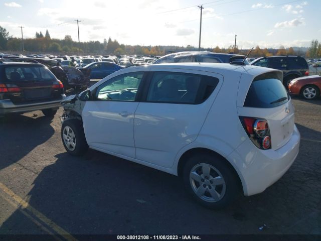 Photo 2 VIN: 1G1JB6SG7G4157578 - CHEVROLET SONIC 