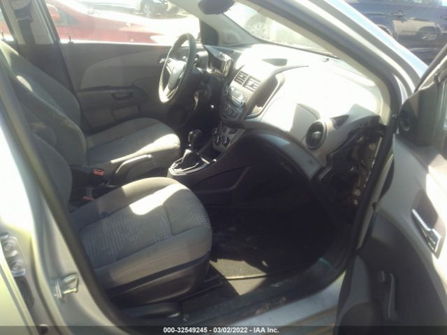 Photo 4 VIN: 1G1JB6SH1C4145915 - CHEVROLET SONIC 