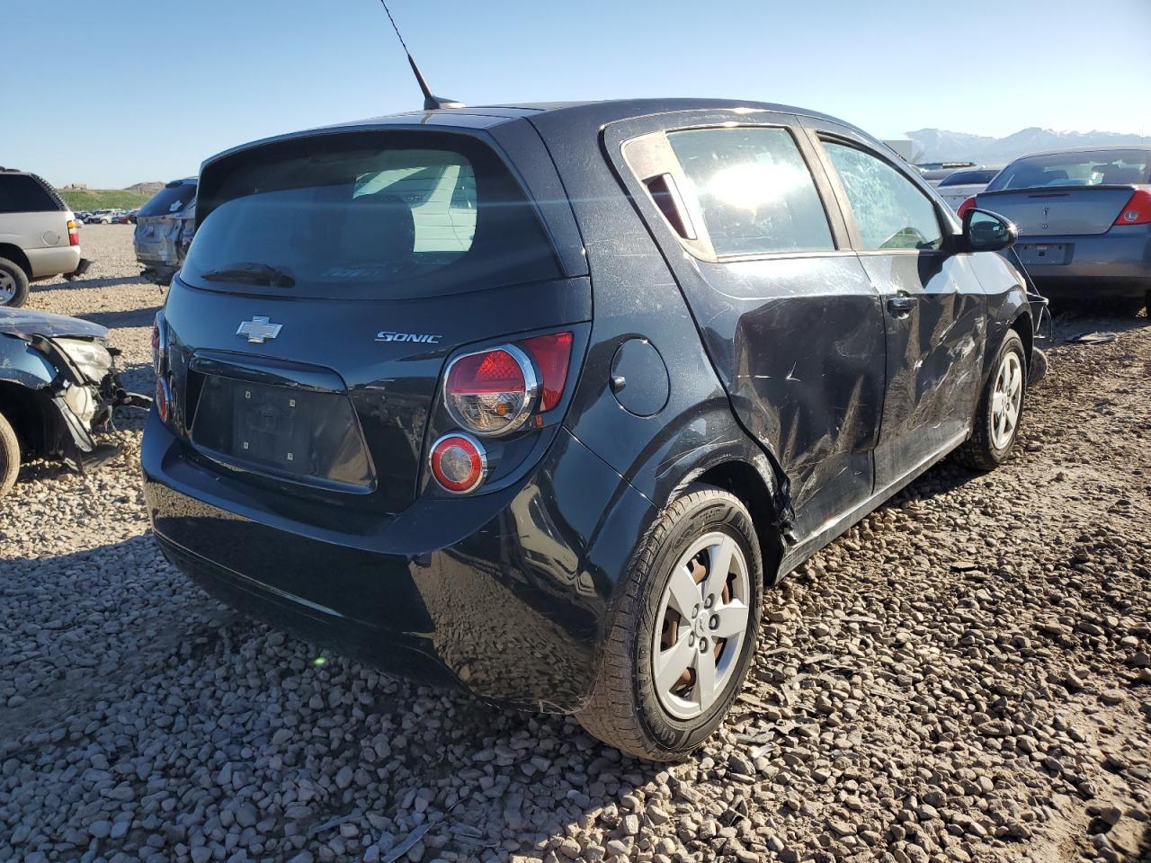 Photo 2 VIN: 1G1JB6SH1E4193191 - CHEVROLET SONIC 