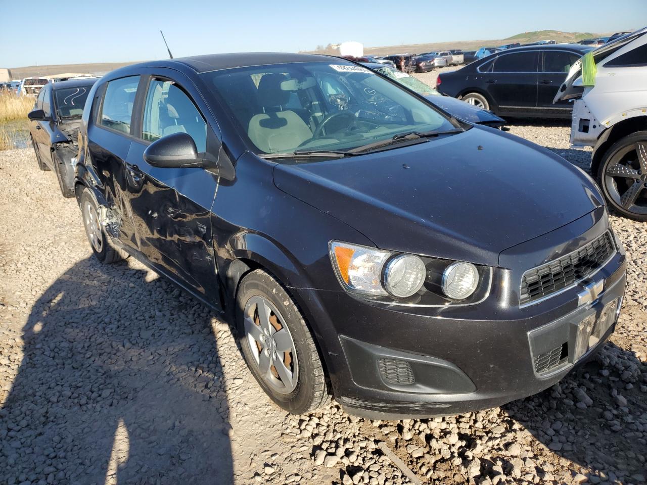 Photo 3 VIN: 1G1JB6SH1E4193191 - CHEVROLET SONIC 