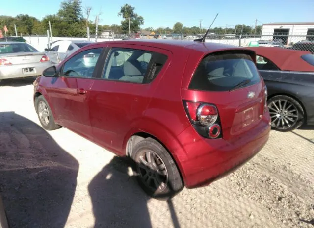 Photo 2 VIN: 1G1JB6SH3C4122667 - CHEVROLET SONIC 