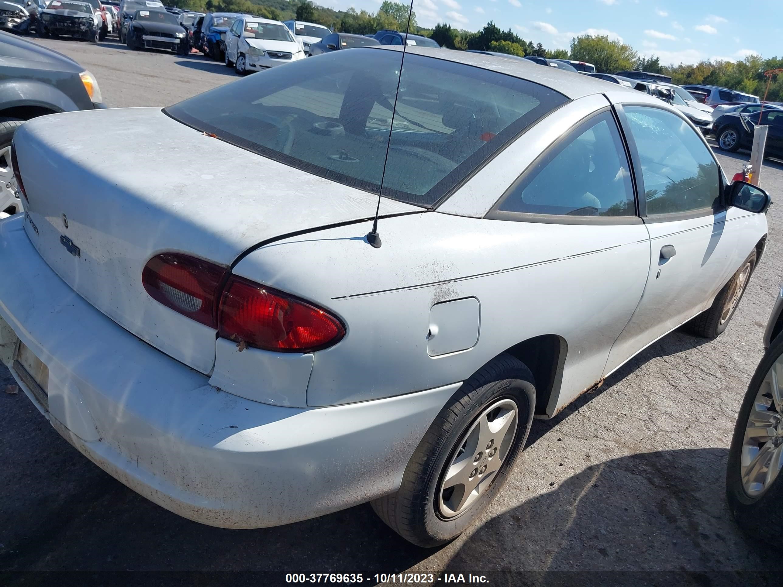 Photo 3 VIN: 1G1JC124517292585 - CHEVROLET CAVALIER 