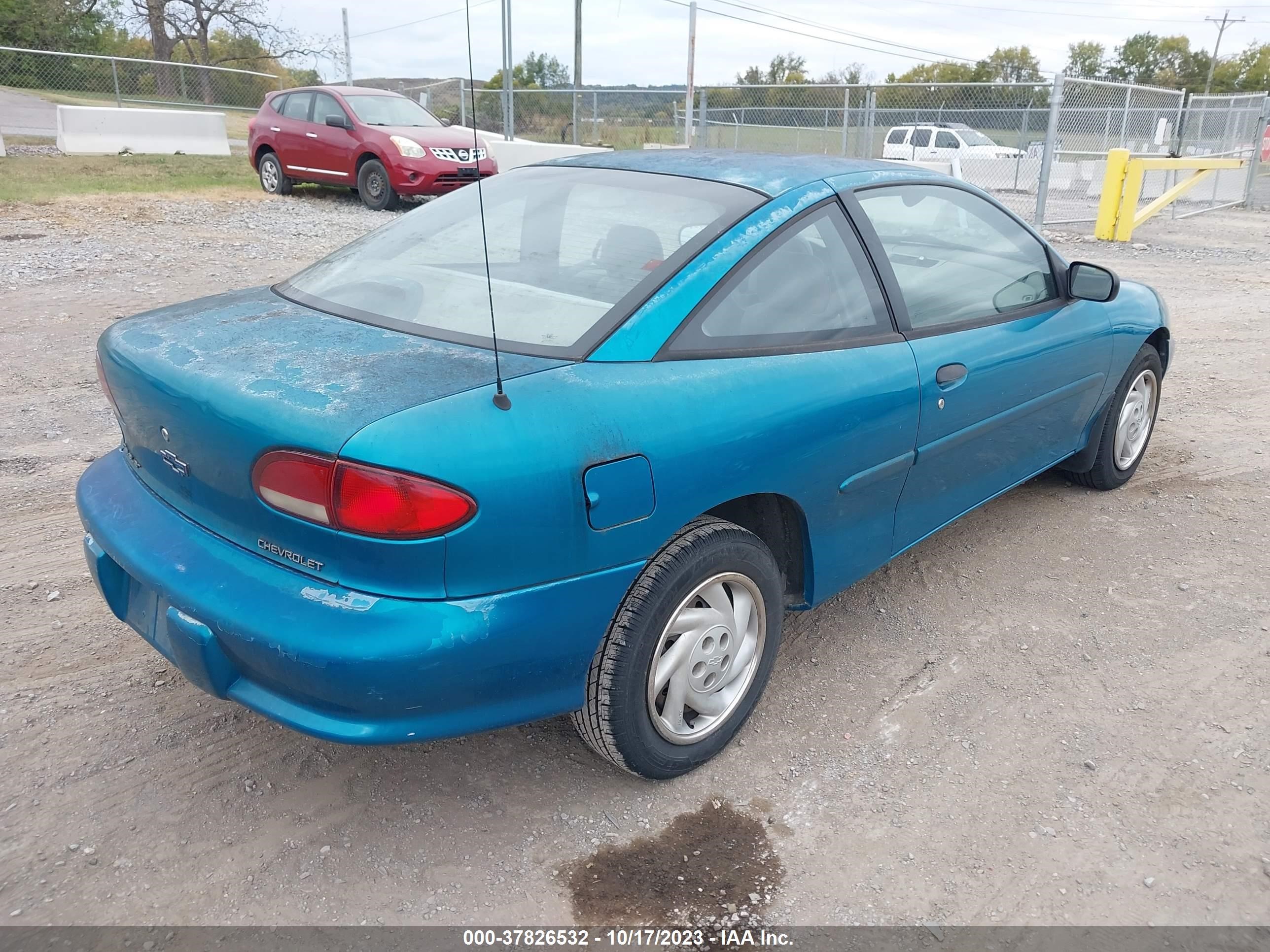 Photo 3 VIN: 1G1JC1246W7324709 - CHEVROLET CAVALIER 