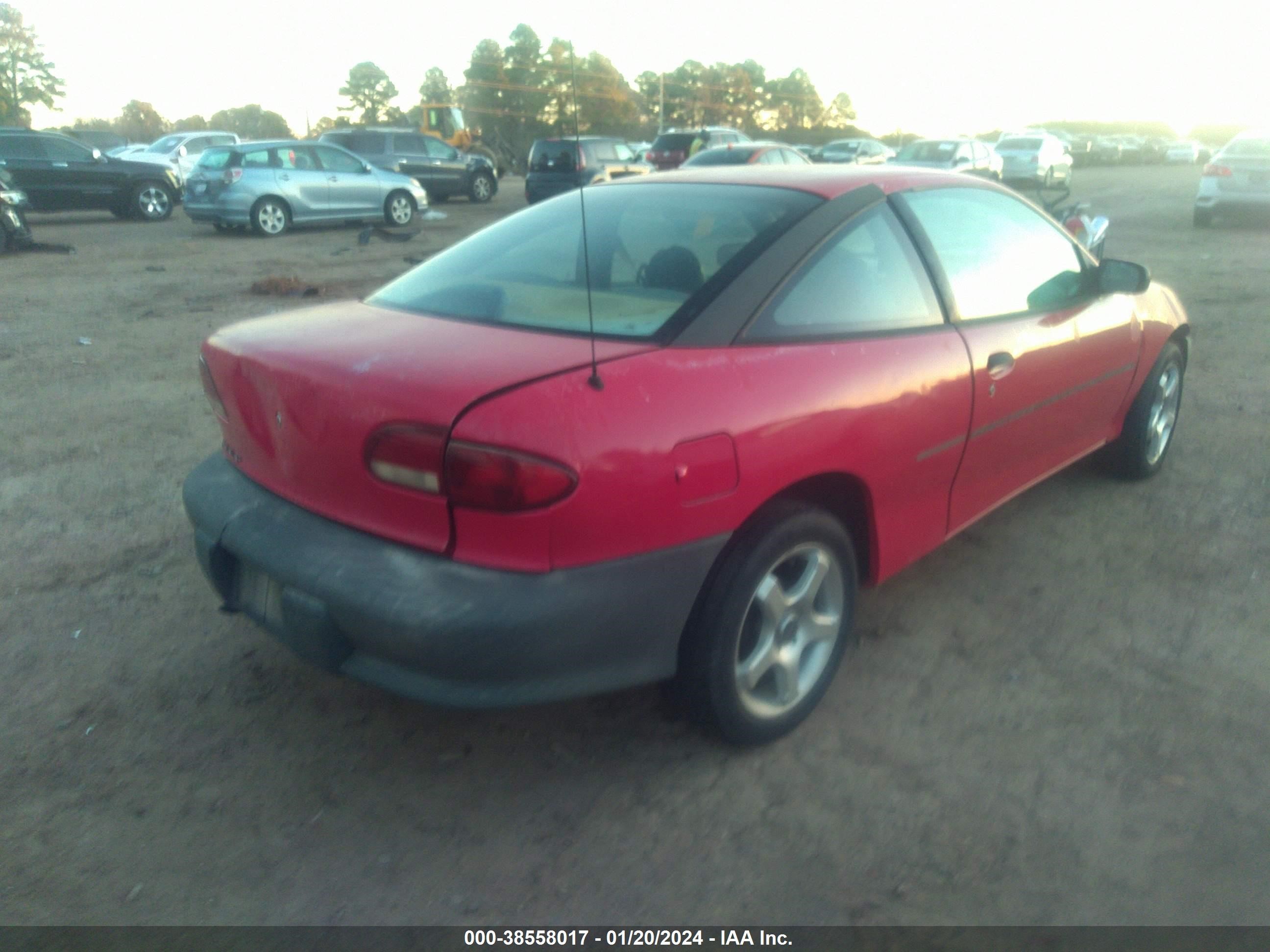 Photo 3 VIN: 1G1JC1246X7127301 - CHEVROLET CAVALIER 