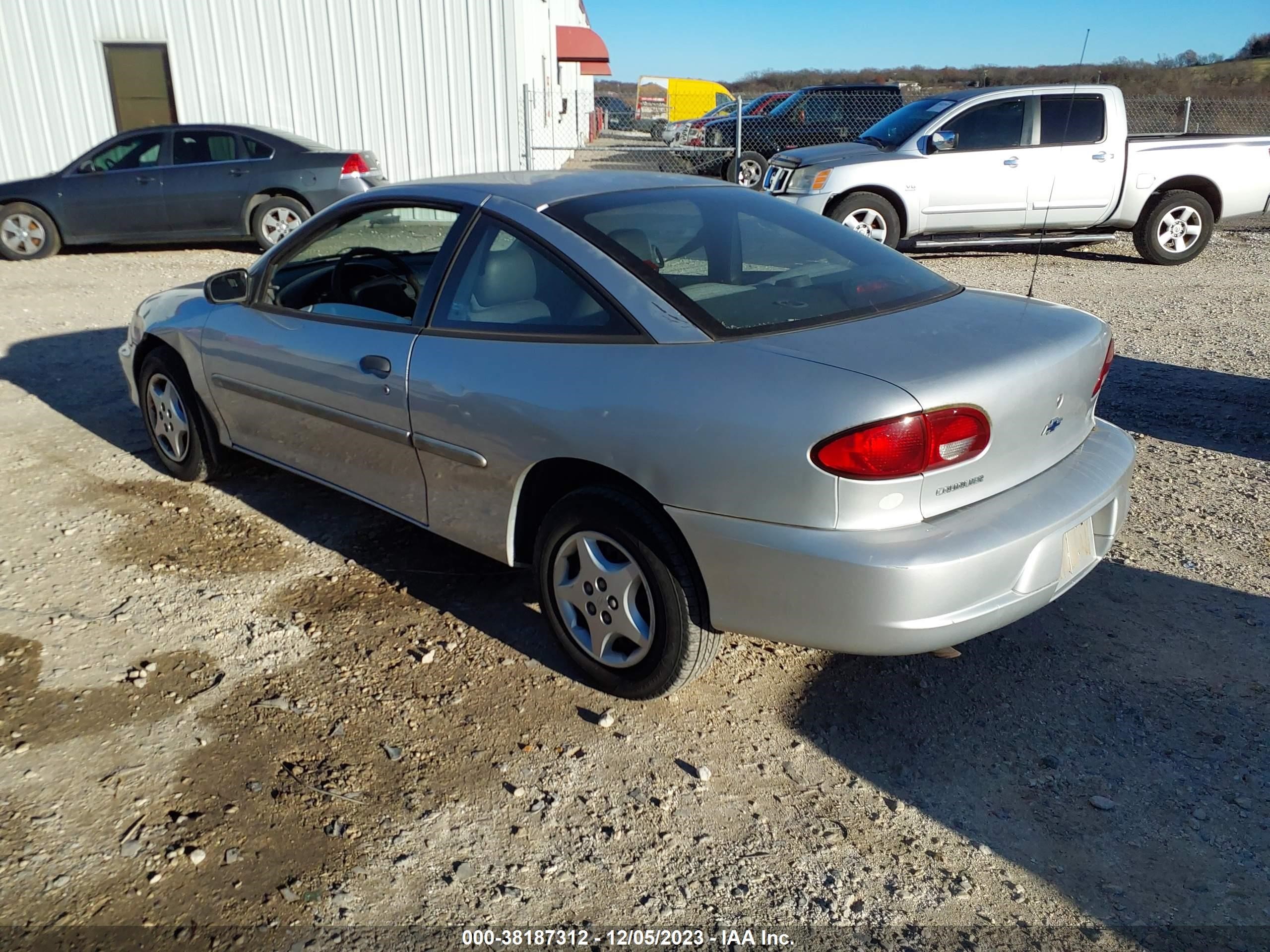 Photo 2 VIN: 1G1JC124927125289 - CHEVROLET CAVALIER 