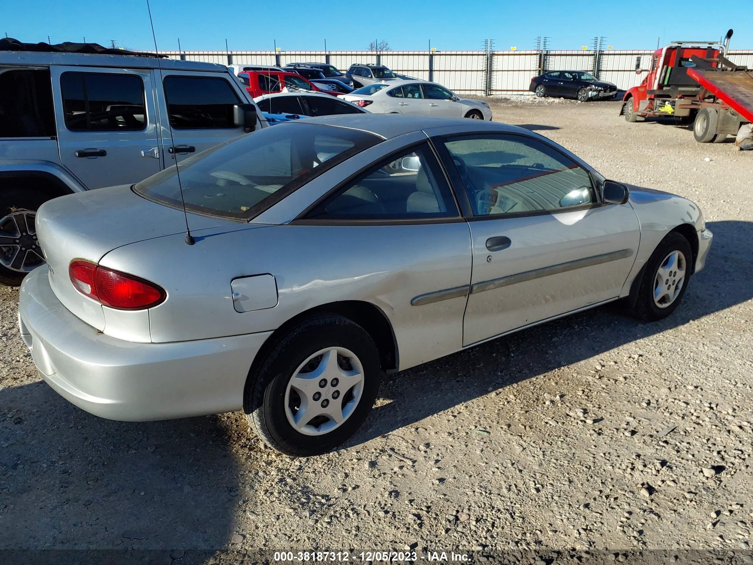 Photo 3 VIN: 1G1JC124927125289 - CHEVROLET CAVALIER 