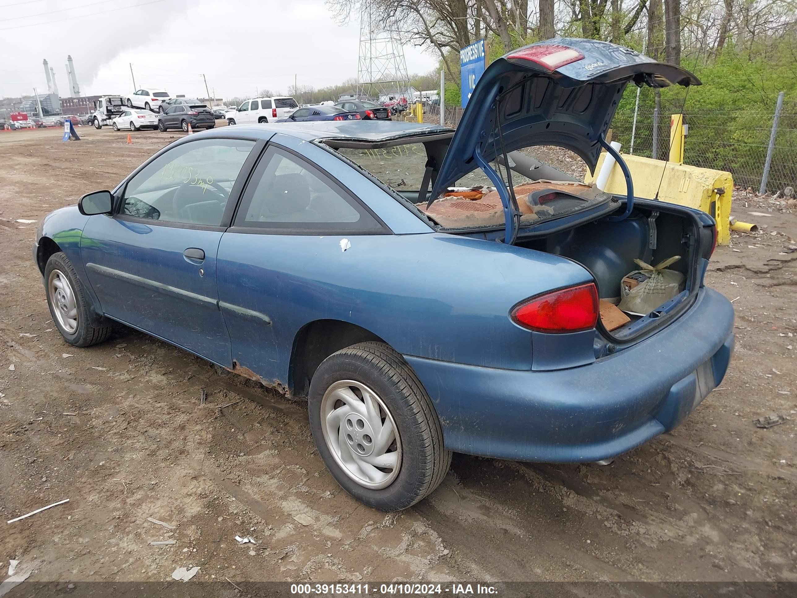 Photo 2 VIN: 1G1JC1249WM125476 - CHEVROLET CAVALIER 