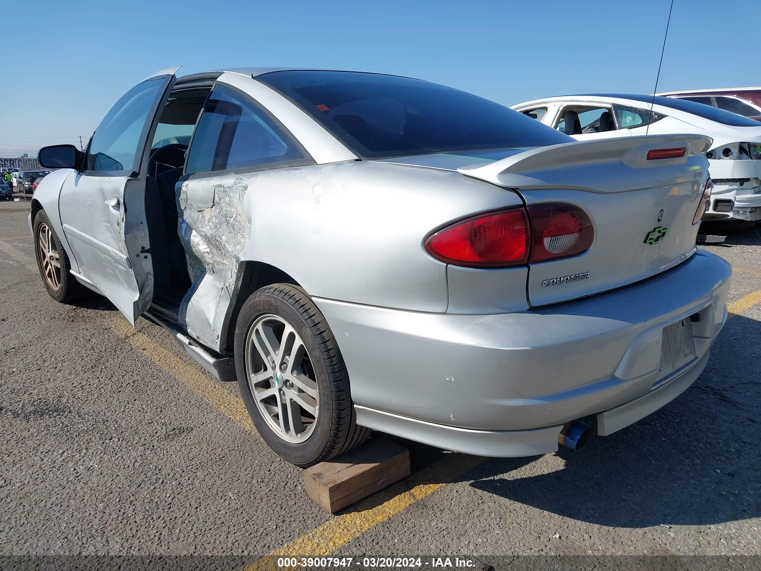 Photo 2 VIN: 1G1JC124X27387001 - CHEVROLET CAVALIER 