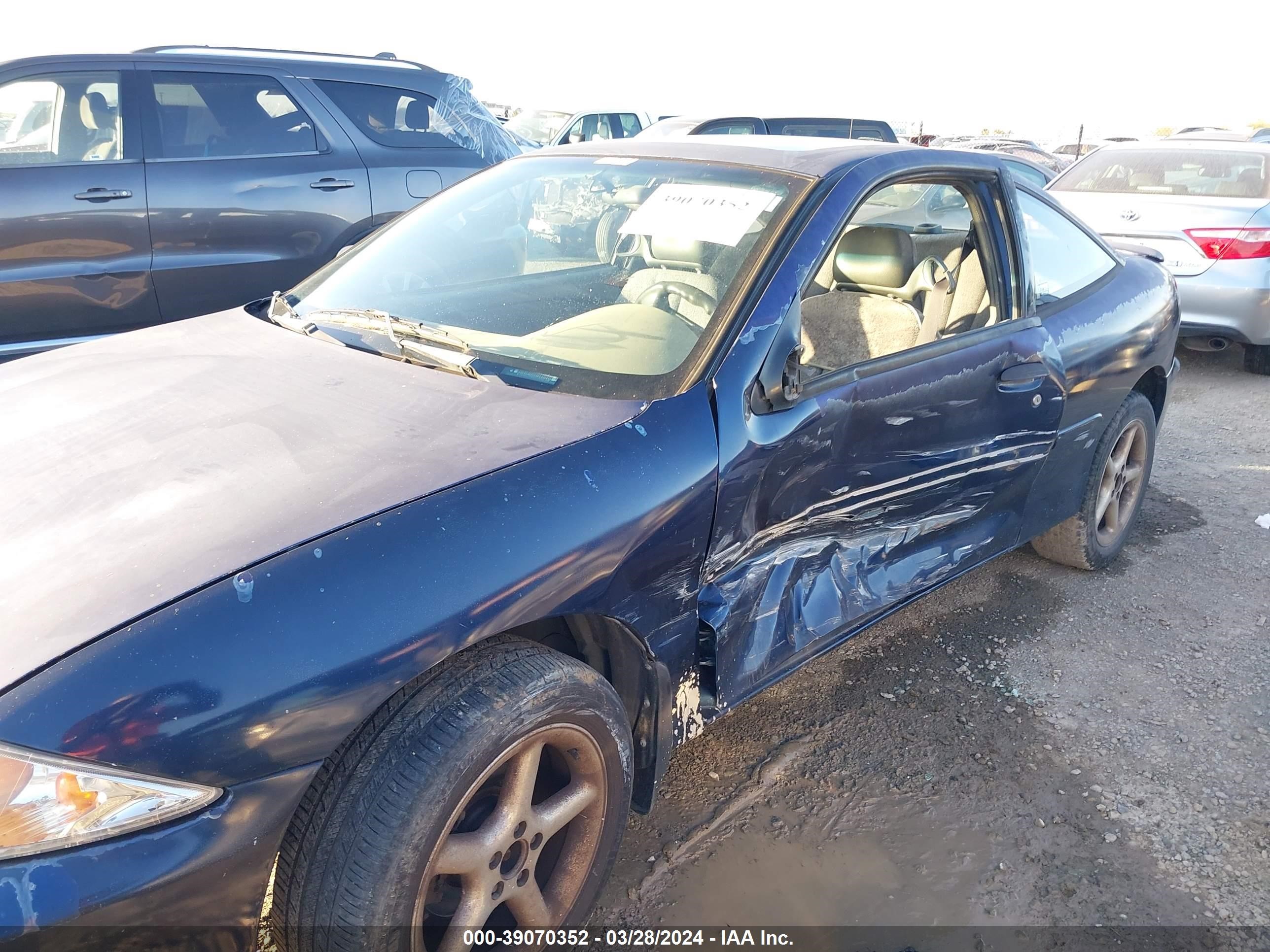 Photo 5 VIN: 1G1JC124X27489074 - CHEVROLET CAVALIER 