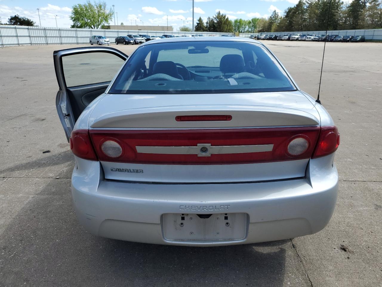 Photo 5 VIN: 1G1JC12F237226824 - CHEVROLET CAVALIER 