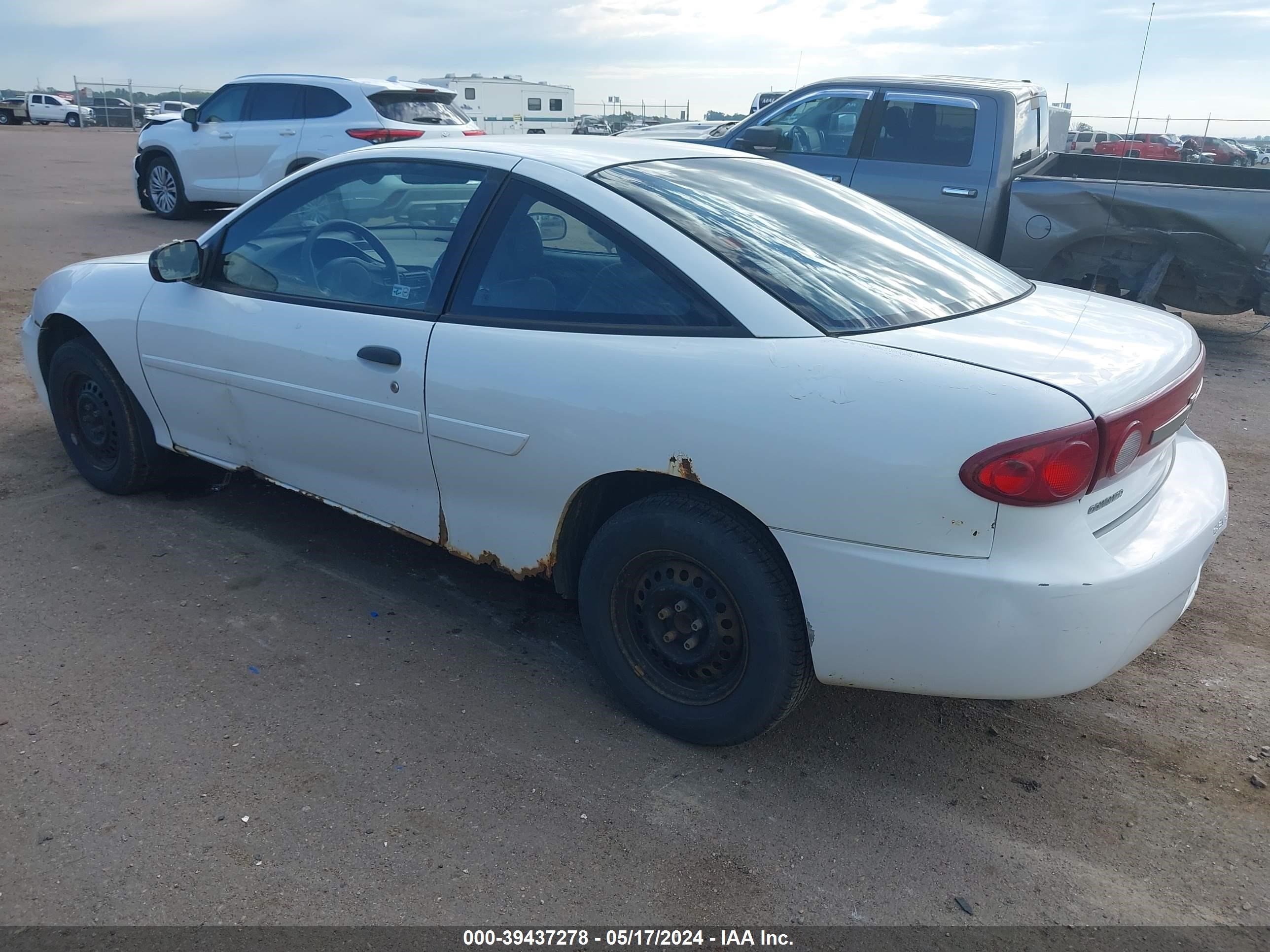 Photo 2 VIN: 1G1JC12FX37346631 - CHEVROLET CAVALIER 