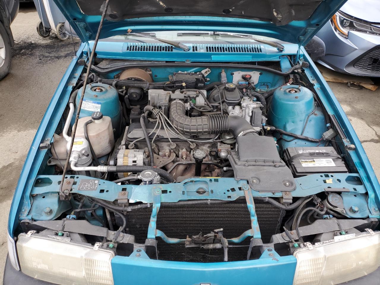 Photo 10 VIN: 1G1JC1442R7230196 - CHEVROLET CAVALIER 