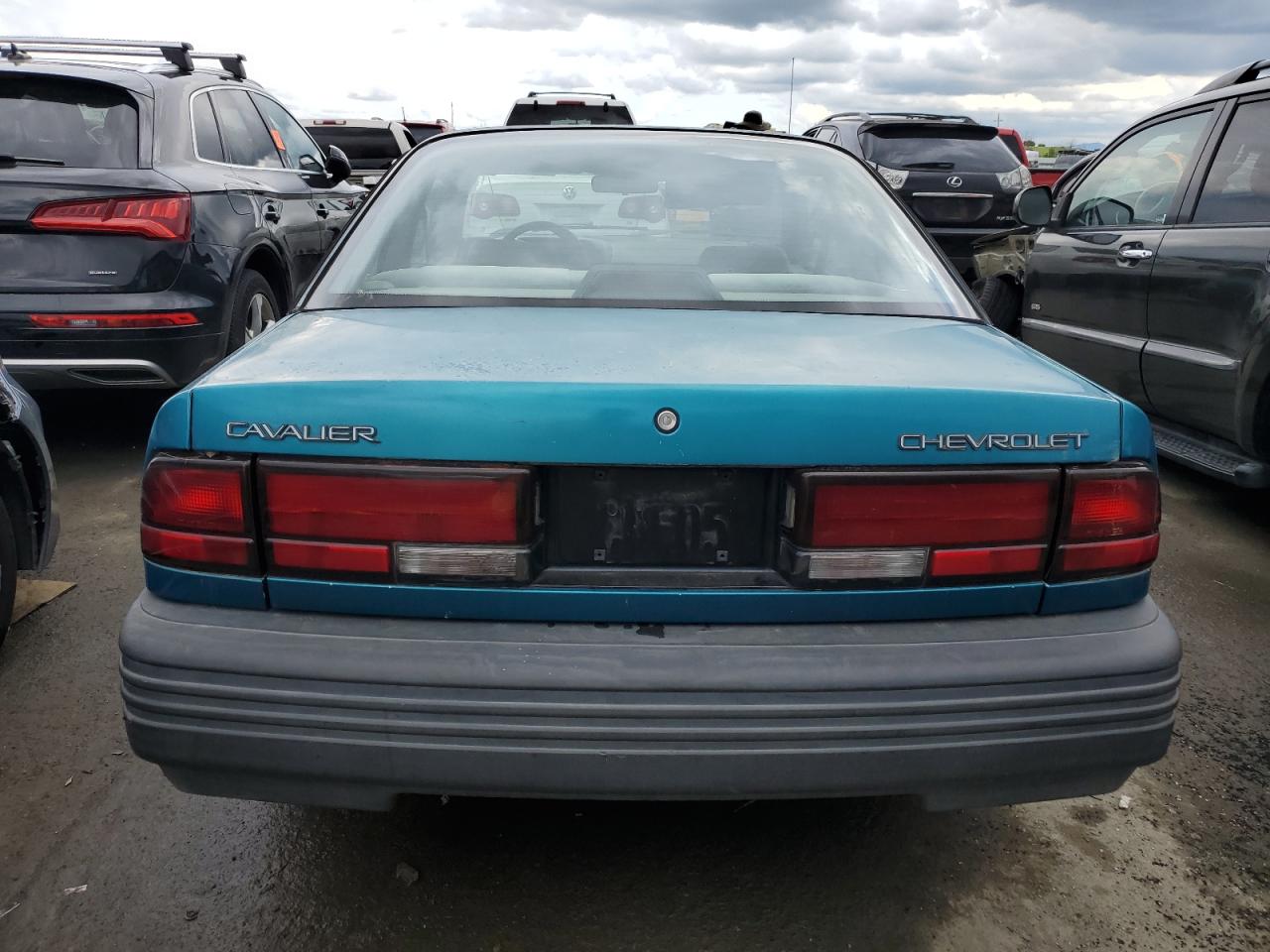 Photo 5 VIN: 1G1JC1442R7230196 - CHEVROLET CAVALIER 