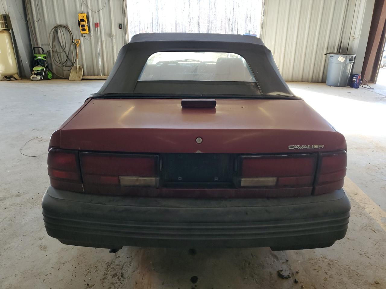 Photo 5 VIN: 1G1JC34TXP7315092 - CHEVROLET CAVALIER 