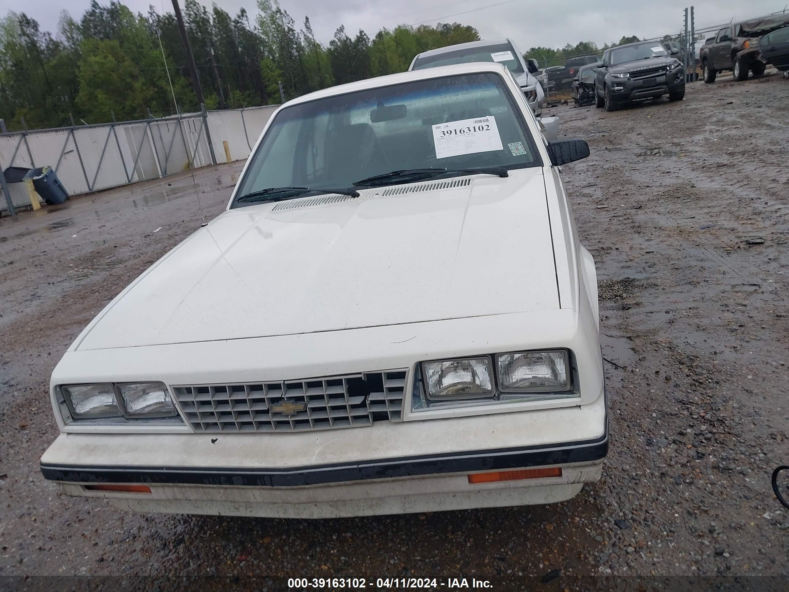 Photo 5 VIN: 1G1JC5114HK121588 - CHEVROLET CAVALIER 