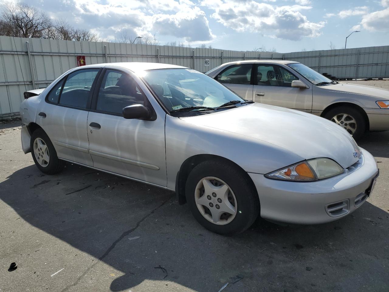 Photo 3 VIN: 1G1JC524127412911 - CHEVROLET CAVALIER 