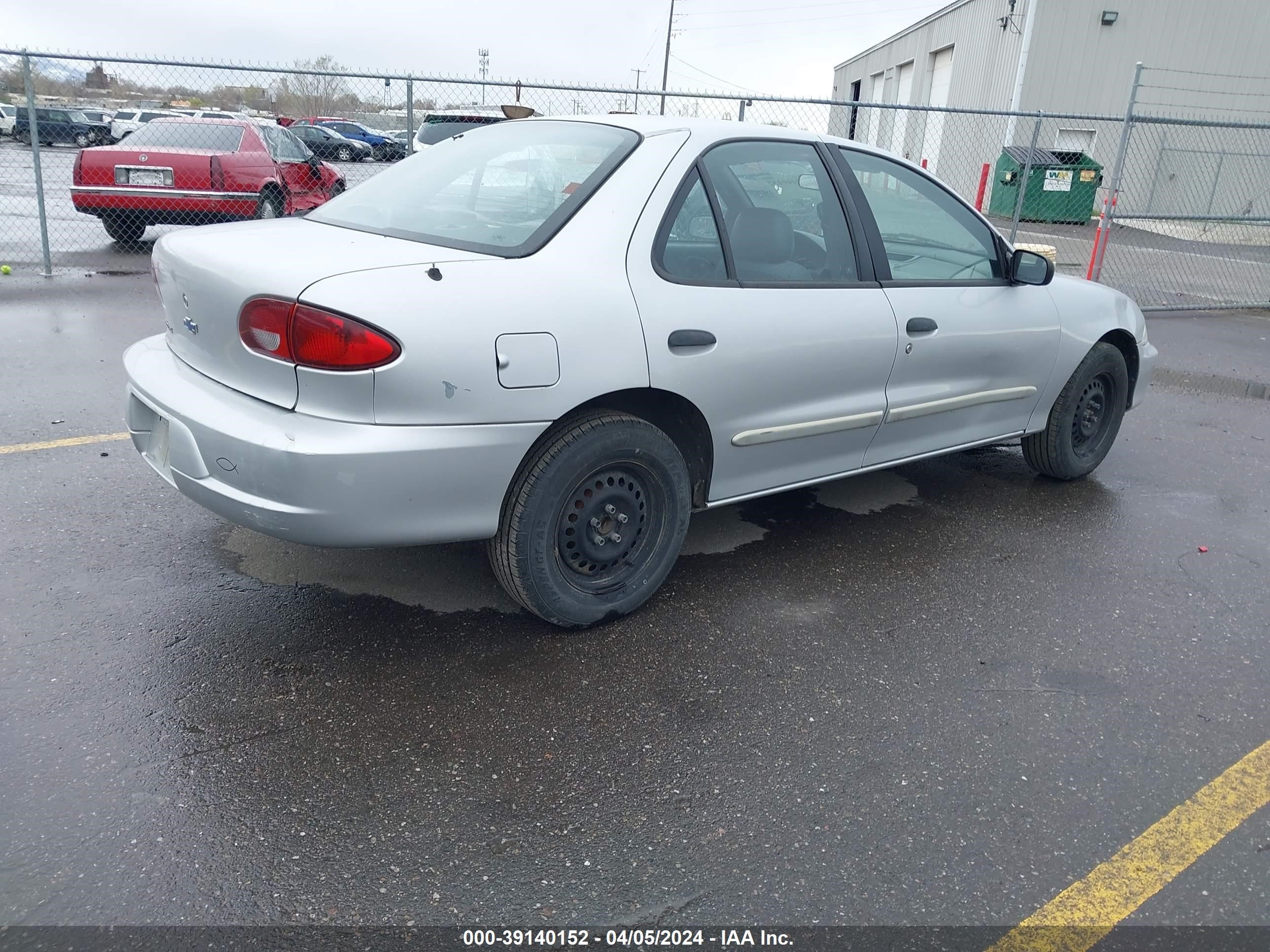 Photo 3 VIN: 1G1JC524327394959 - CHEVROLET CAVALIER 