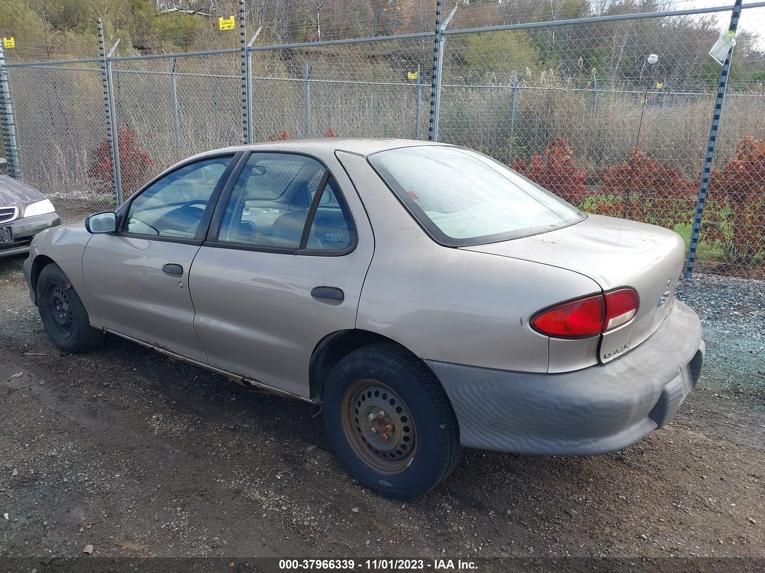 Photo 2 VIN: 1G1JC5244X7235049 - CHEVROLET CAVALIER 