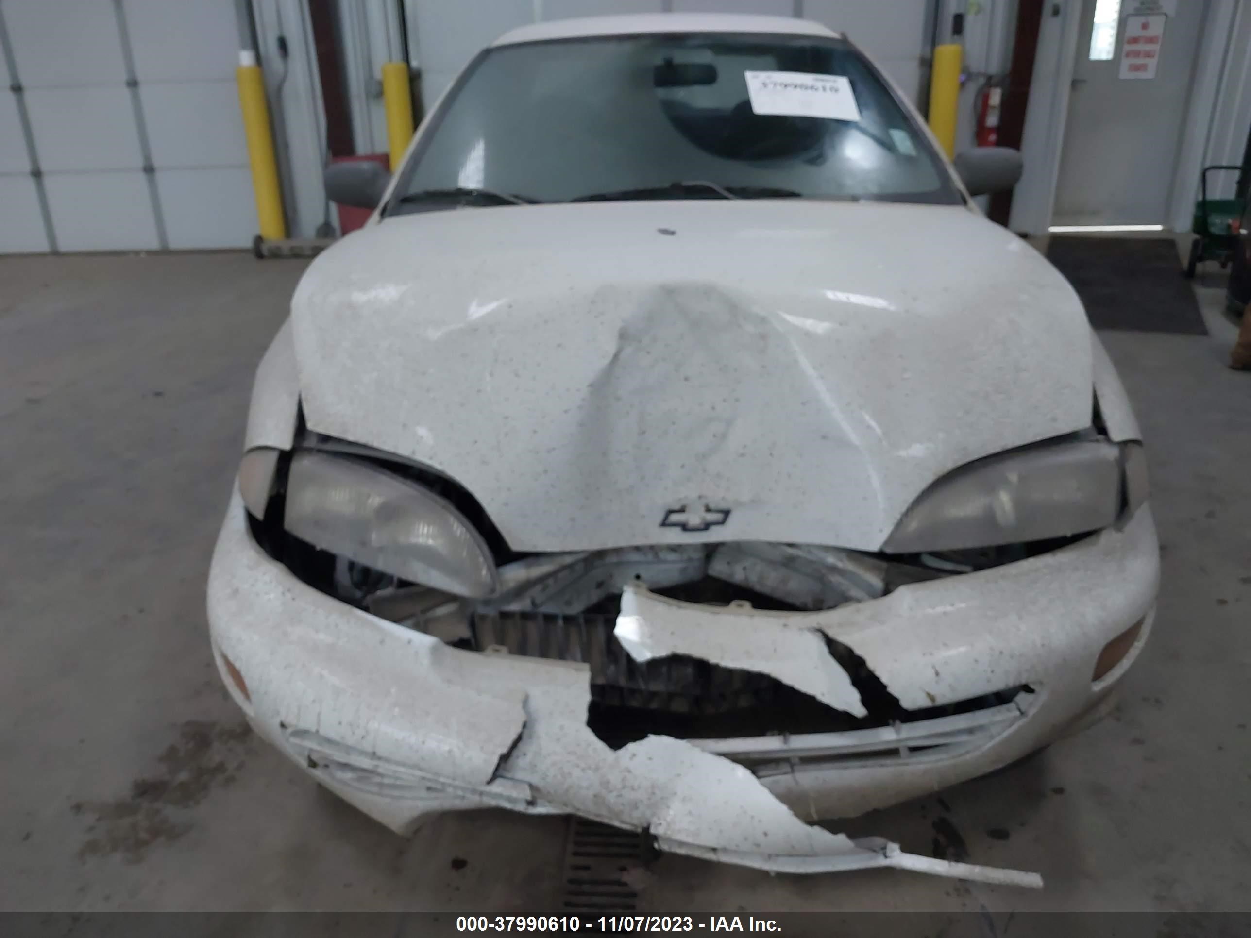 Photo 11 VIN: 1G1JC5247W7335175 - CHEVROLET CAVALIER 