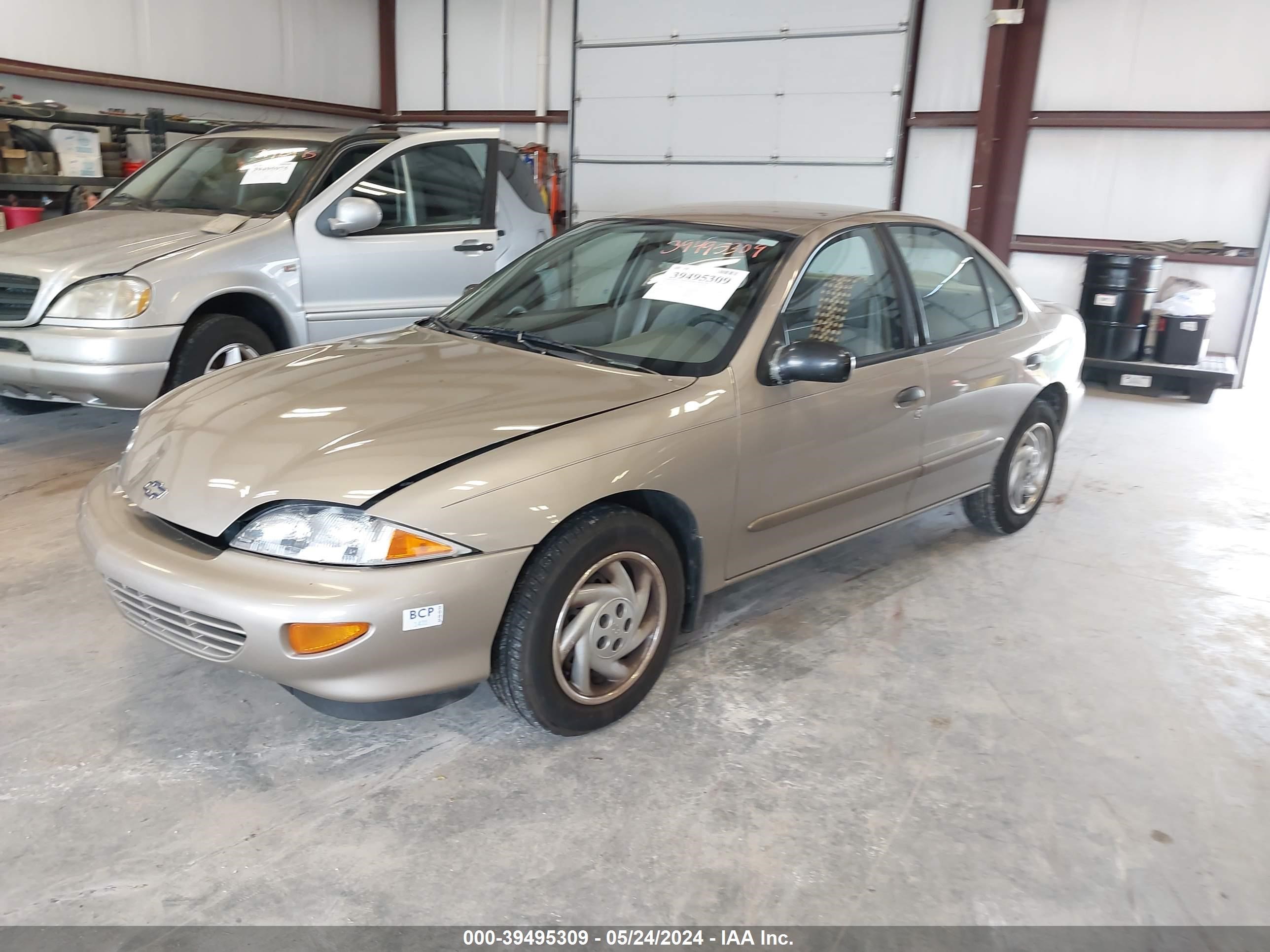 Photo 1 VIN: 1G1JC524XV7234193 - CHEVROLET CAVALIER 