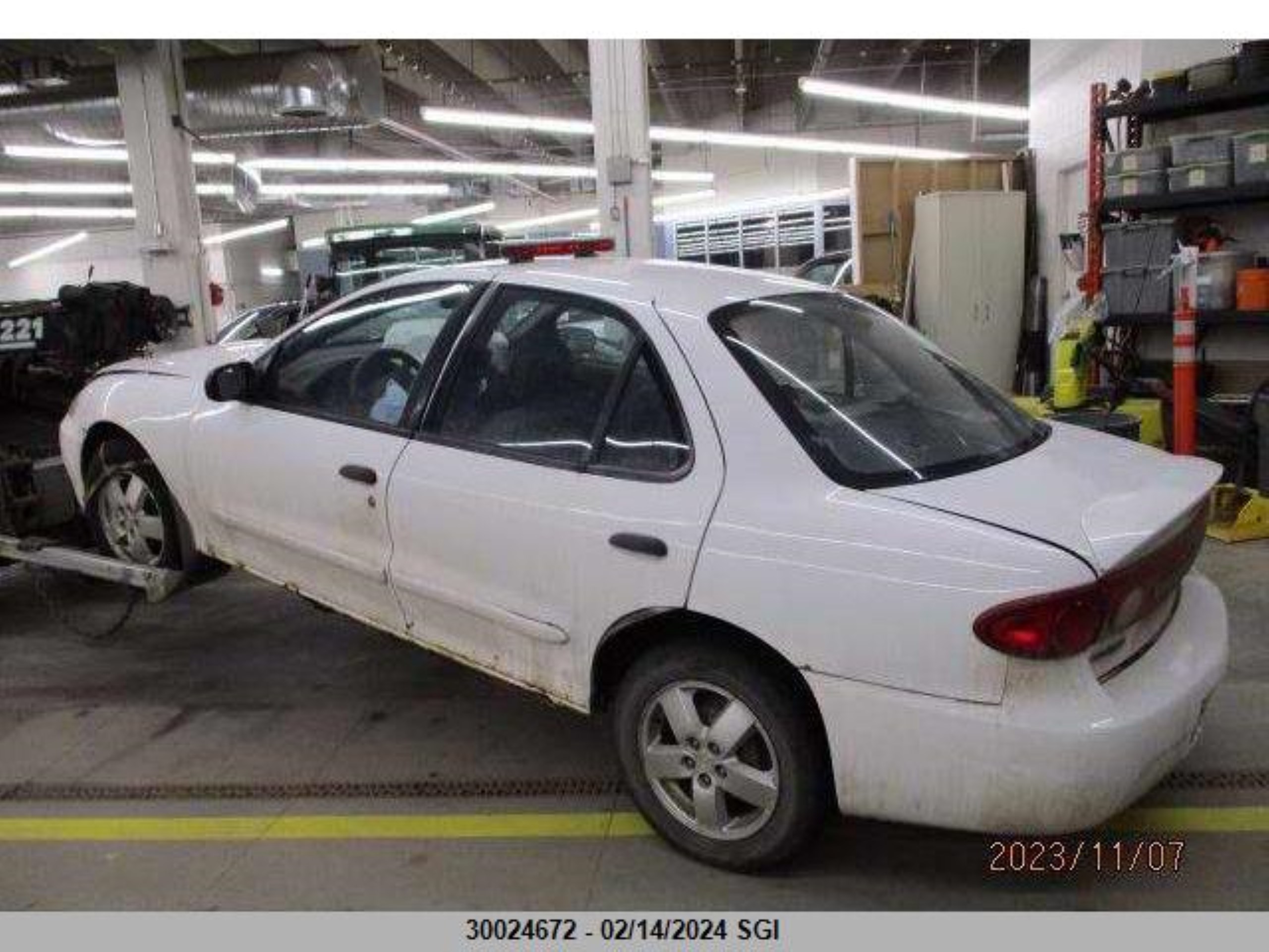 Photo 2 VIN: 1G1JC52F737228365 - CHEVROLET CAVALIER 