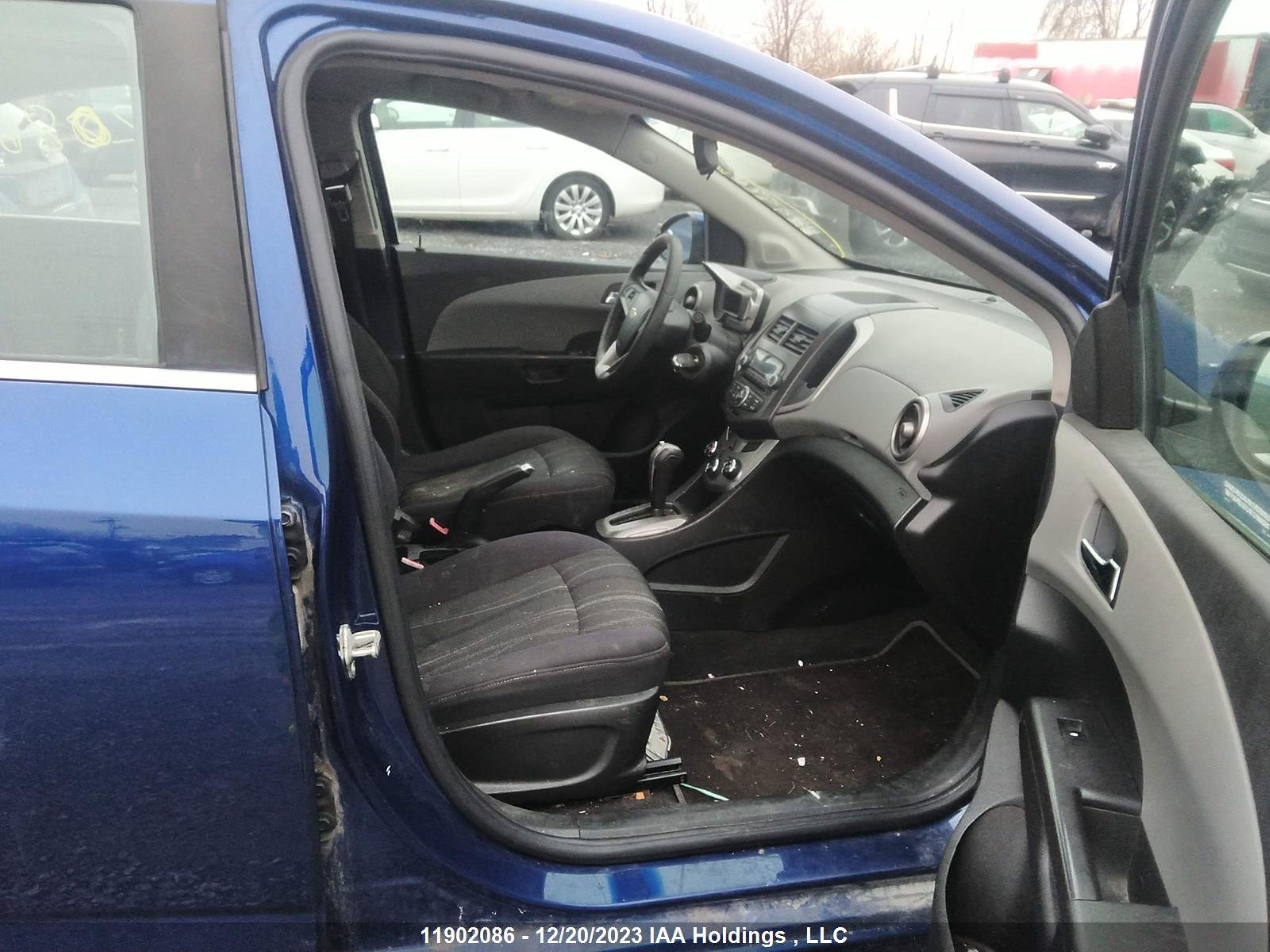 Photo 4 VIN: 1G1JC5EH3D4189693 - CHEVROLET SONIC 