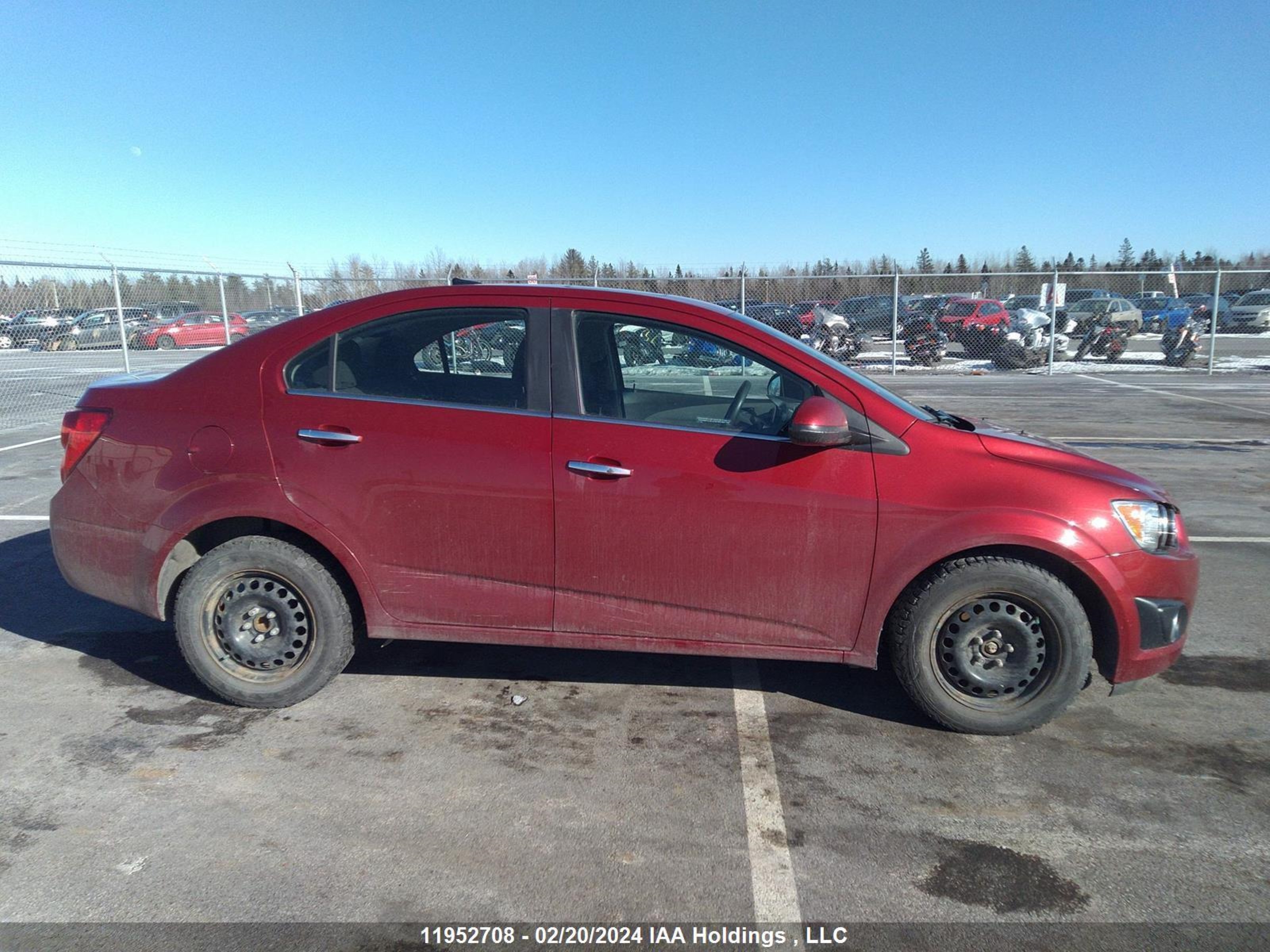 Photo 12 VIN: 1G1JC5EHXD4239246 - CHEVROLET SONIC 