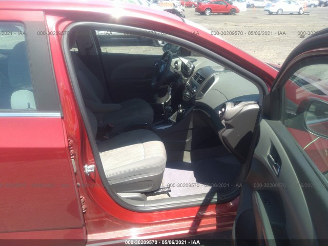 Photo 4 VIN: 1G1JC5SB0D4106527 - CHEVROLET SONIC 