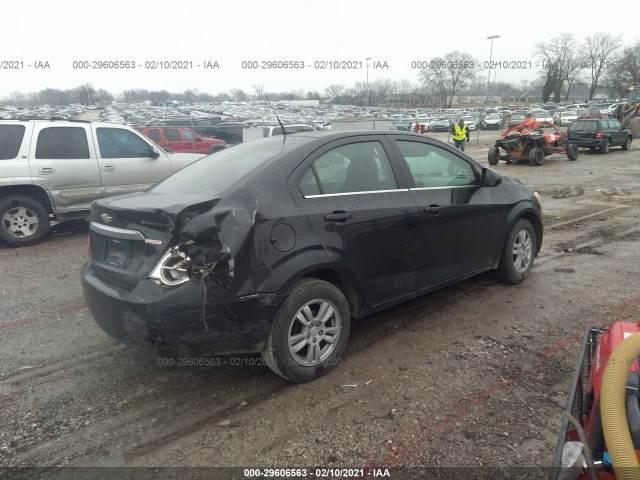 Photo 3 VIN: 1G1JC5SB0E4103953 - CHEVROLET SONIC 