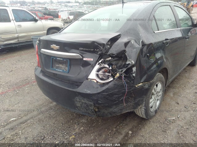 Photo 5 VIN: 1G1JC5SB0E4103953 - CHEVROLET SONIC 