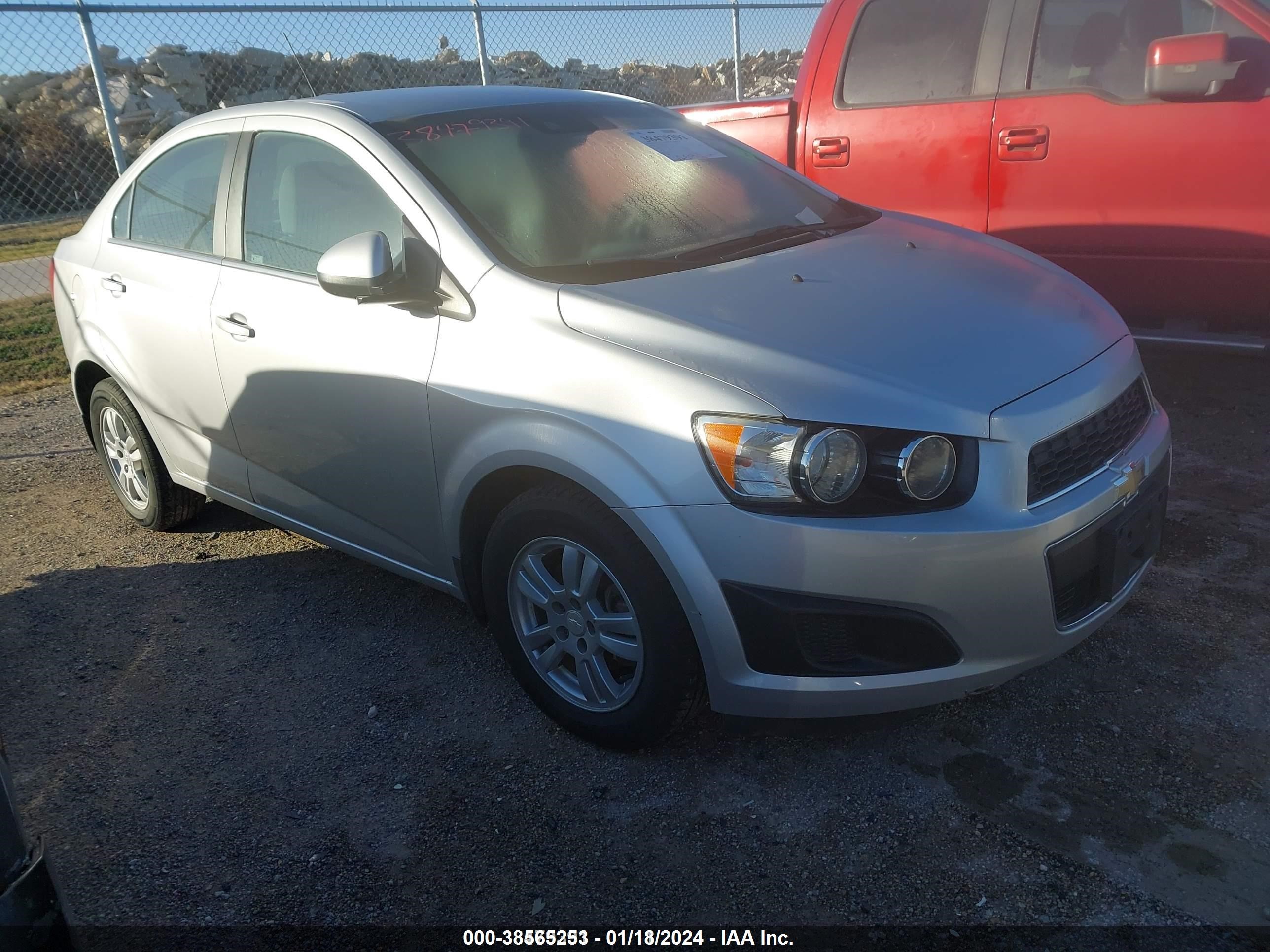 Photo 1 VIN: 1G1JC5SB0G4181068 - CHEVROLET SONIC 